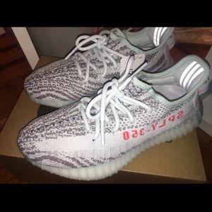 Yeezy Boost 350 v2